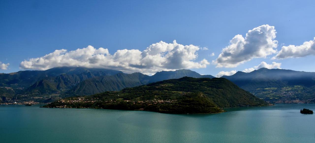 Italian Vacation Homes - La Petite Maison Du Lac Tavernola Bergamasca Exteriér fotografie